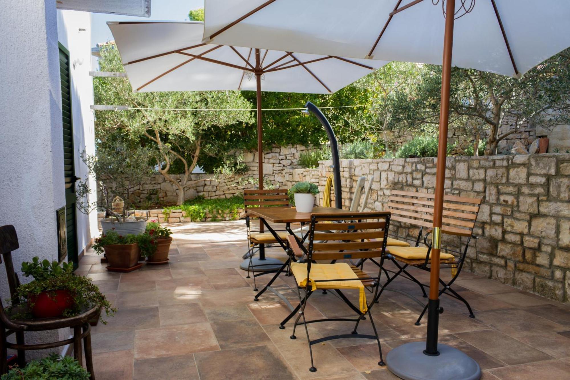 Apartments By The Sea Stomorska, Solta - 5190 Εξωτερικό φωτογραφία